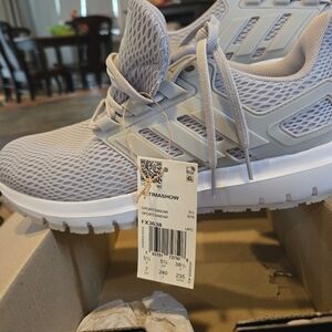 Adidas Ultimashow Running Shoes